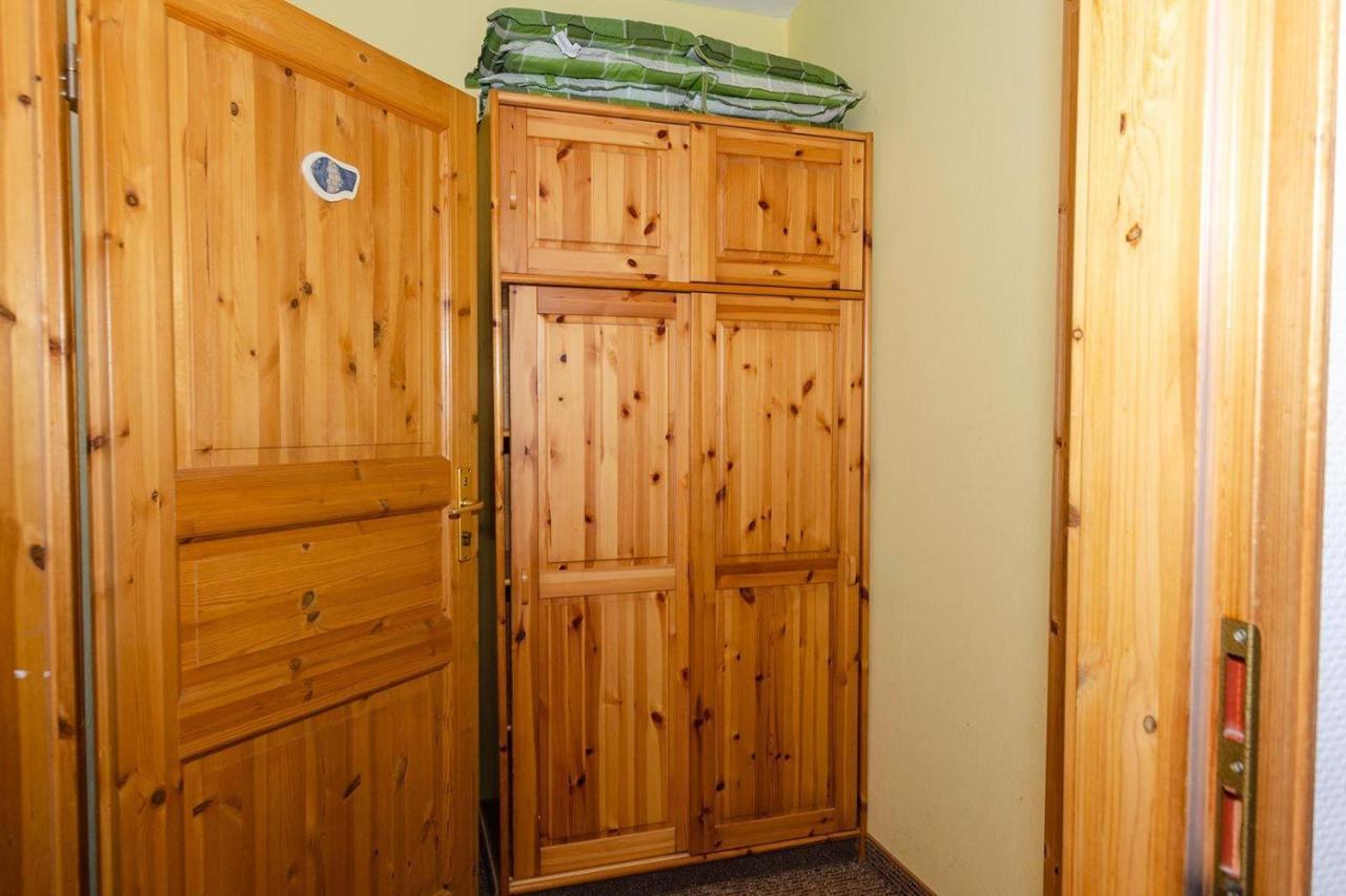 3-R-Ferienwohnung-Fuer-4-Personen-In-Schaprode-Auf-Ruegen-Zi3 Dış mekan fotoğraf