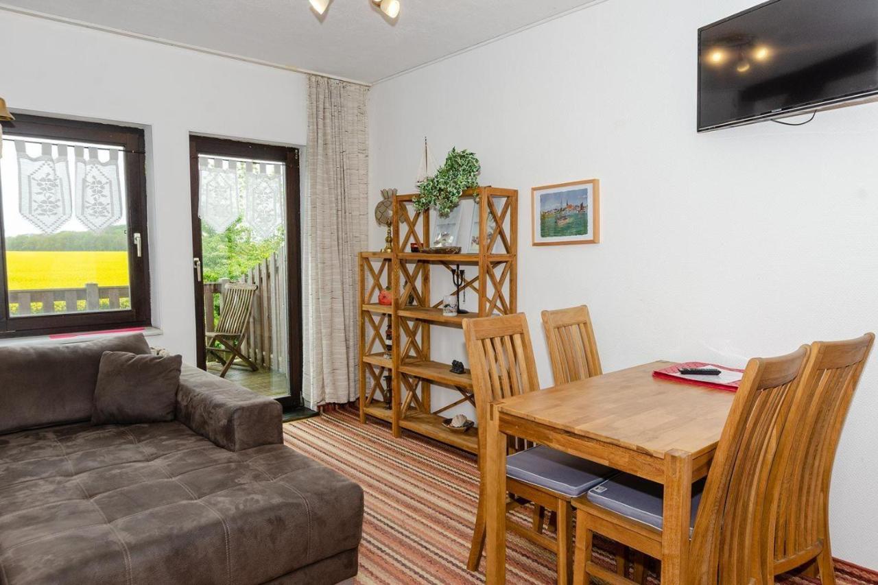 3-R-Ferienwohnung-Fuer-4-Personen-In-Schaprode-Auf-Ruegen-Zi3 Dış mekan fotoğraf